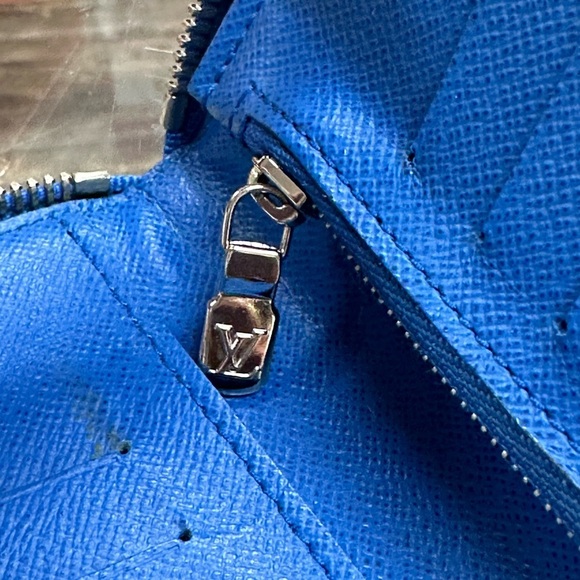 LOUIS VUITTON Damier Graphite Blue Vasco Zippy Wallet - Picture 6 of 9